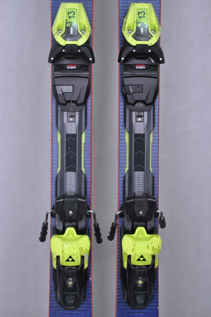 NARTY UŻYWANE FISCHER CURV GTX + RX 13 22/23 175 cm NRC1027