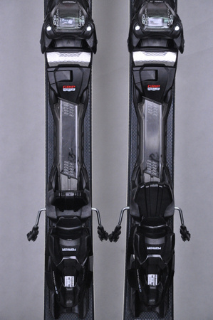 NARTY UŻYWANE VOLKL RACETIGER SRC + Motion 10 24/25 153 cm NRC201