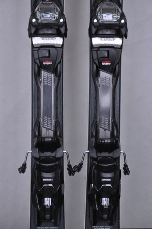 NARTY UŻYWANE VOLKL RACETIGER SRC + Motion 10 24/25 153 cm NRC202