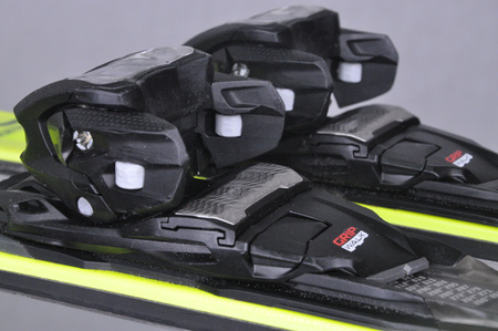 NARTY UŻYWANE VOLKL RACETIGER SC 23/24 + VMotion 12 158 cm NRC822