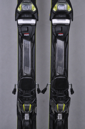 NARTY UŻYWANE VOLKL RACETIGER SC 24/25 + VMotion 12 165 cm NRC831