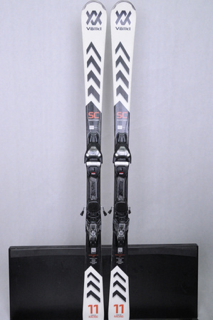 NARTY UŻYWANE VOLKL RACETIGER SC 23/24 + VMotion 12 153 cm NRC328