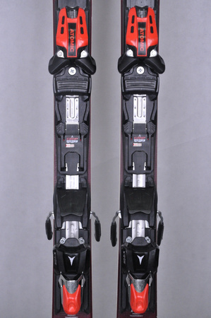 NARTY UŻYWANE ATOMIC REDSTER S8 + X12 GW 24/25 170 cm NRC166