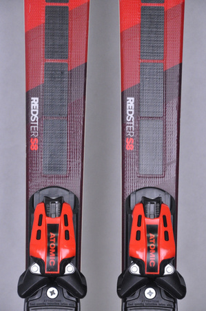 NARTY UŻYWANE ATOMIC REDSTER S8 + X12 GW 24/25 163 cm NRC160