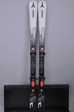 NARTY UŻYWANE ATOMIC REDSTER SC + M10 23/24 154 cm NRC472