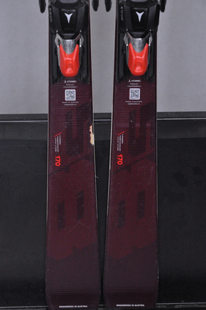 NARTY UŻYWANE ATOMIC REDSTER S8 + X12 GW 24/25 170 cm NRC682