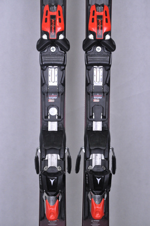 NARTY UŻYWANE ATOMIC REDSTER G9 + X12GW 24/25 177 cm NRC997