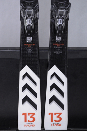 NARTY UŻYWANE VOLKL RACETIGER SC 23/24 + VMotion 12 165 cm NRC337