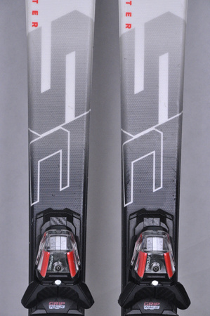 NARTY UŻYWANE ATOMIC REDSTER SC + M10 23/24 154 cm NRC472