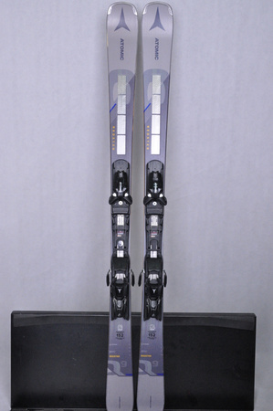 NARTY UŻYWANE REDSTER Q9 + X12 22/23 152 cm NRC581