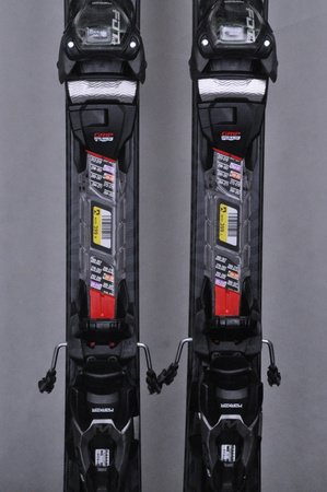 NARTY UŻYWANE VOLKL FLAIR 7.2 21/22 + FDT 10 151 cm NRC1159