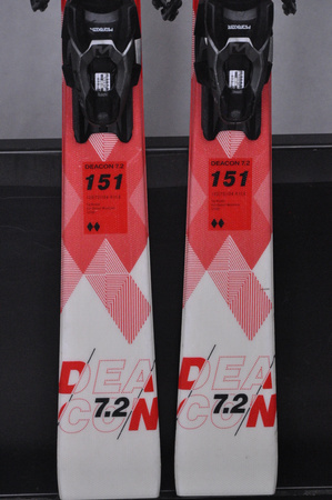 NARTY UŻYWANE VOLKL DEACON 7.2 + FTD 10 21/22 151 cm NRC1145