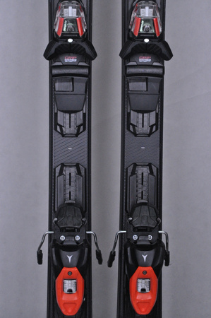 NARTY UŻYWANE ATOMIC REDSTER SC + M10 23/24 175 cm NRC495