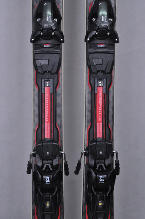 NARTY UŻYWANE HEAD SUPERSHAPE ERALLY + PRD12 24/25 170 cm NRC516