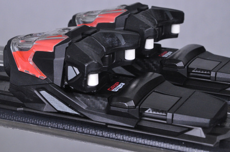 NARTY UŻYWANE ATOMIC REDSTER SC + M10 23/24 140 cm NRC456