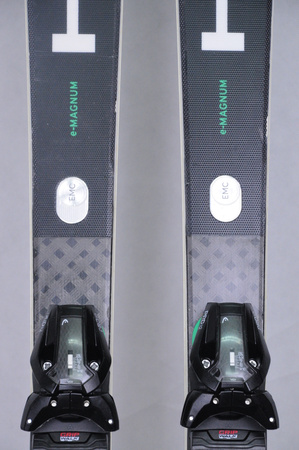 NARTY UŻYWANE HEAD SUPERSHAPE E. MAGNUM + Head PRD12 24/5 170 cm NRC263