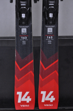 NARTY UŻYWANE VOLKL RACETIGER SRC + Motion 10 24/25 163 cm NRC216