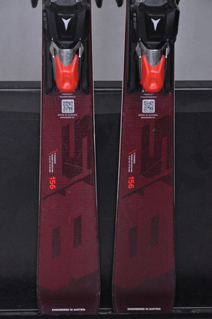 NARTY UŻYWANE ATOMIC REDSTER S8 + X12 GW 24/25 152 cm NRC150