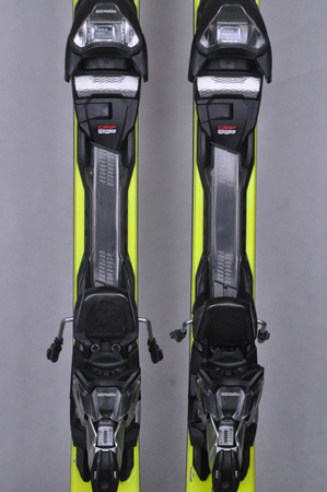 NARTY UŻYWANE VOLKL RACETIGER SC 23/24 + VMotion 12 165 cm NRC348