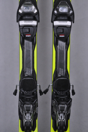 NARTY UŻYWANE VOLKL RACETIGER SC 23/24 + VMotion 12 165 cm NRC346