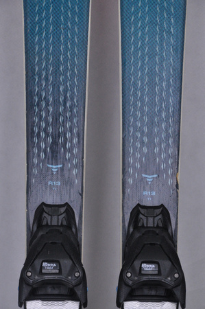 NARTY UŻYWANE BLIZZARD PHOENIX R13 TI + TPX 12 23/24 156 cm NRC665