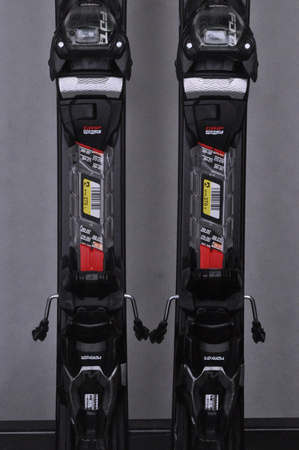 NARTY UŻYWANE VOLKL DEACON 7.2 + FTD 10 23/24 144 cm NRC1175