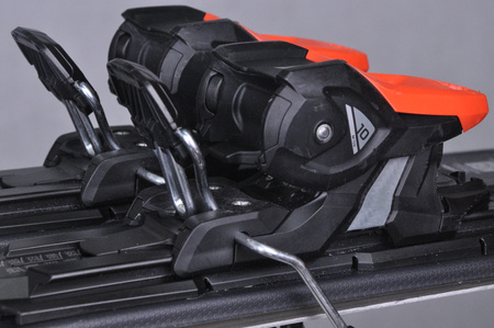 NARTY UŻYWANE ATOMIC REDSTER RX + M10 23/24 156 cm NRC1050