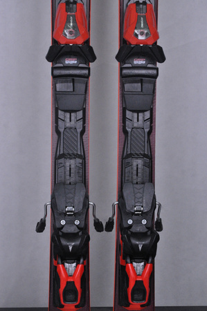 NARTY UŻYWANE ATOMIC REDSTER S7 + M12 GW 23/24 163 cm NRC724