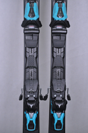 NARTY UŻYWANE ATOMIC REDSTER X7 + Atomic MI12 GW 24/25 169 cm NRC284