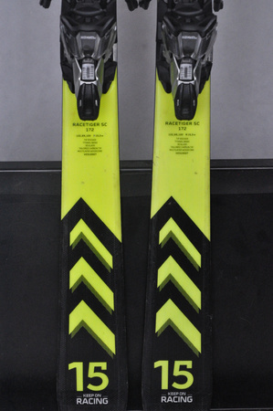NARTY UŻYWANE VOLKL RACETIGER SC 23/24 + VMotion 12 172 cm NRC799