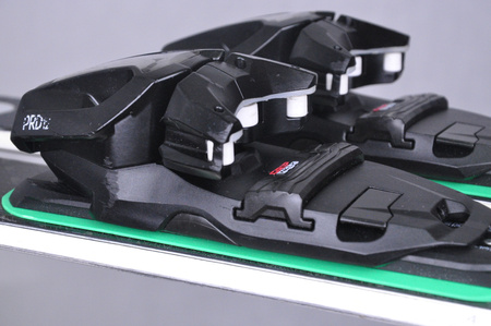 NARTY UŻYWANE HEAD SUPERSHAPE E. MAGNUM + Head PRD12 24/25 163 cm NRC530