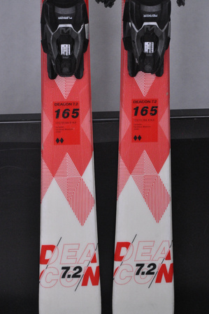 NARTY UŻYWANE VOLKL DEACON 7.2 + FTD 10 21/22 165 cm NRC1111