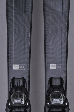 NARTY UŻYWANE VOLKL FLAIR 7.2 21/22 + FDT 10 144 cm NRC1169