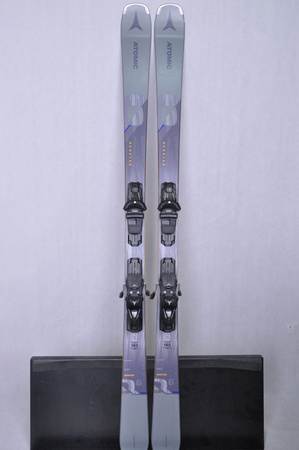 NARTY UŻYWANE REDSTER Q6 + M12 23/24 180 cm NRC05