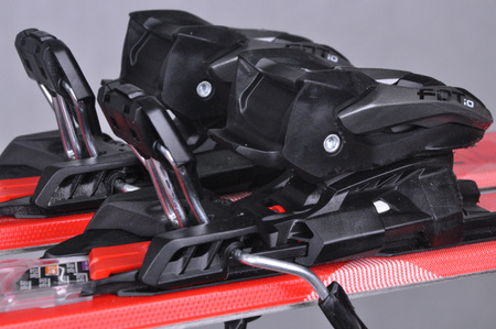 NARTY UŻYWANE VOLKL DEACON 7.2 + FTD 10 21/22 158 cm NRC1139