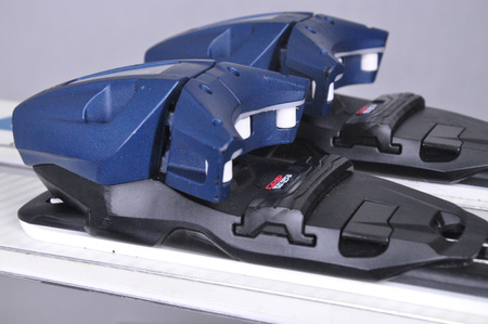 NARTY UŻYWANE KASTLE MX 75 + PR 11 21/22 179 cm NRC1037