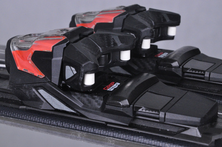 NARTY UŻYWANE ATOMIC REDSTER SC + M10 23/24 147 cm NRC462