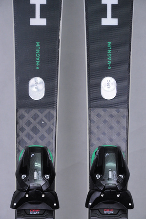 NARTY UŻYWANE HEAD SUPERSHAPE E. MAGNUM + Head PRD12 24/5 156 cm NRC254