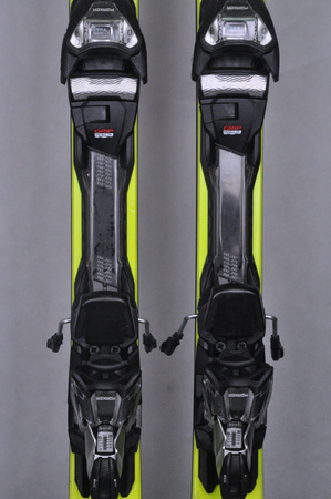 NARTY UŻYWANE VOLKL RACETIGER SC 23/24 + VMotion 12 165 cm NRC349