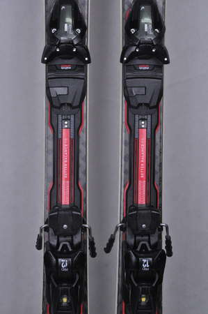 NARTY UŻYWANE HEAD SUPERSHAPE ERALLY + PRD12 24/25 170 cm NRC515