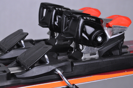 NARTY UŻYWANE ATOMIC REDSTER S8 + X12 GW 23/24 149 cm NRC678