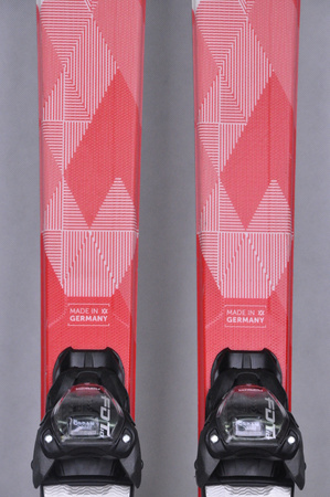 NARTY UŻYWANE VOLKL DEACON 7.2 + FTD 10 21/22 172 cm NRC1093