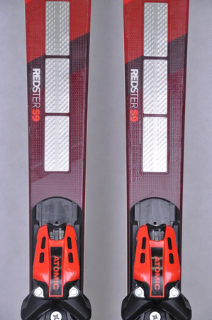NARTY UŻYWANE ATOMIC REDSTER S9 + X12 GW 24/25 165 cm NRC688