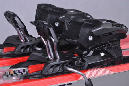 NARTY UŻYWANE VOLKL DEACON 7.2 + FTD 10 21/22 165 cm NRC1106