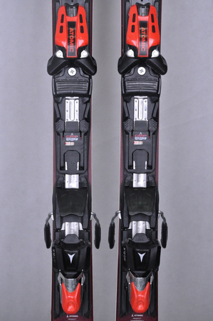 NARTY UŻYWANE ATOMIC REDSTER S8 + X12 GW 24/25 163 cm NRC158