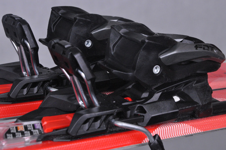 NARTY UŻYWANE VOLKL DEACON 7.2 + FTD 10 21/22 165 cm NRC1108