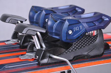 NARTY UŻYWANE HEAD SHAPE V5 + PR 11 23/24 170 cm NRC649