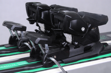 NARTY UŻYWANE HEAD SUPERSHAPE E. MAGNUM + Head PRD12 24/5 163 cm NRC260