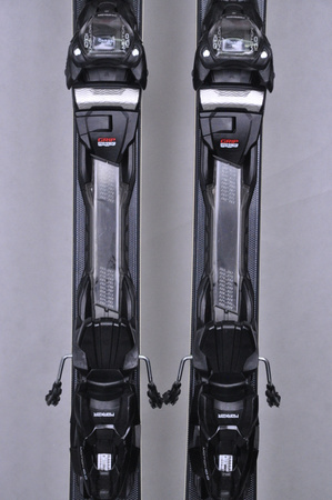 NARTY UŻYWANE VOLKL RACETIGER SRC + Motion 10 24/25 173 cm NRC228