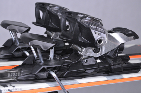 NARTY UŻYWANE VOLKL DEACON 75 + Motion 12 23/24 161 cm NRC124